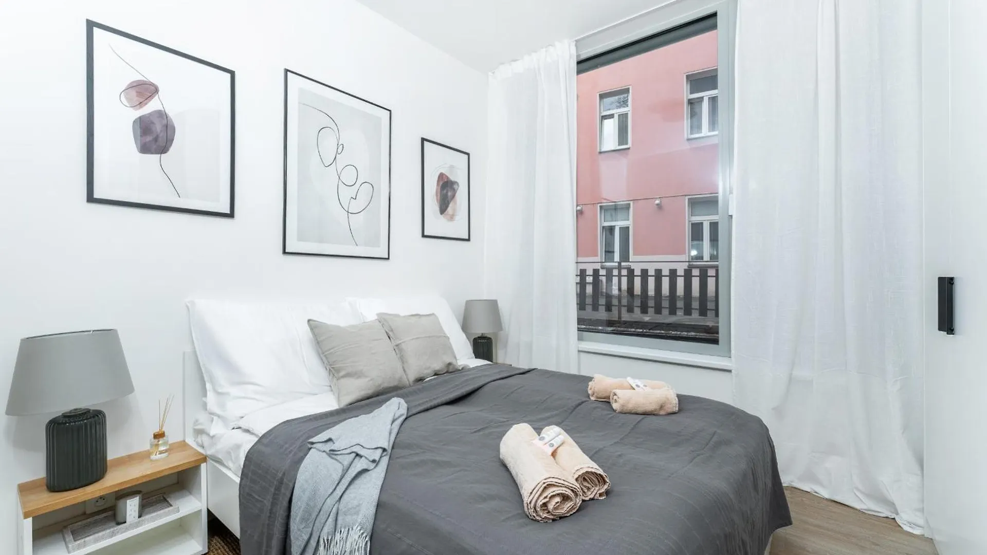 Mymozart Apartments Prague By Rentero Property צ'כיה