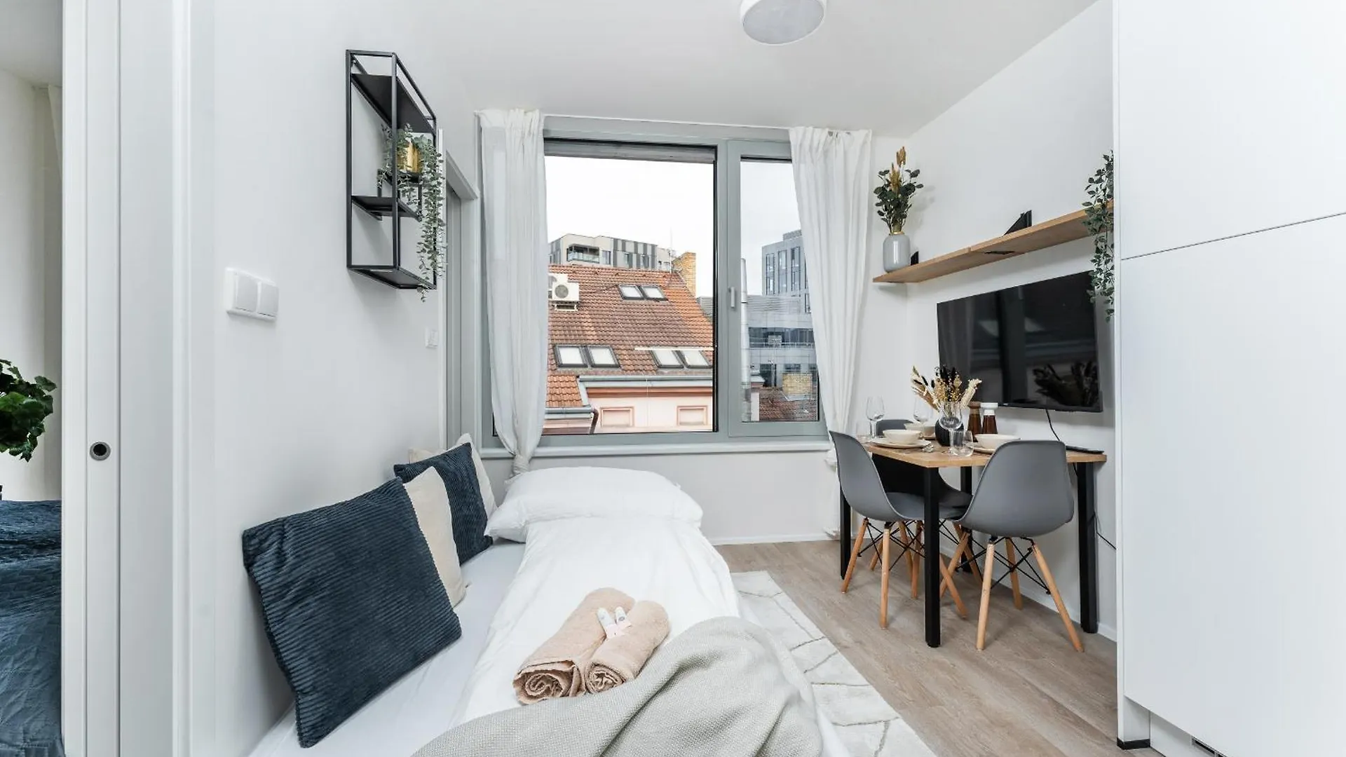 Mymozart Apartments Prague By Rentero Property
